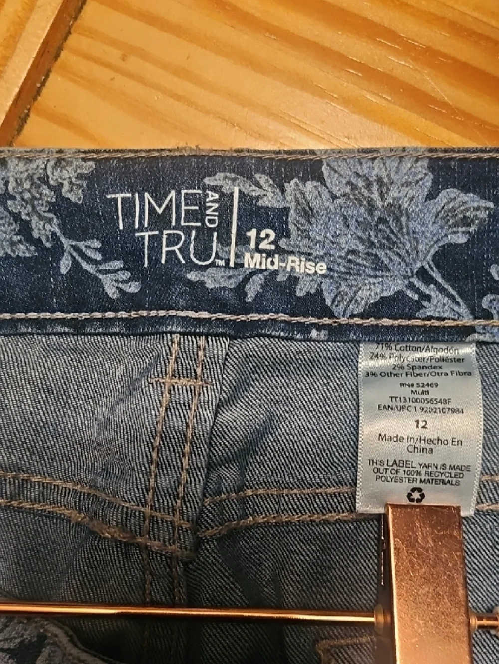 Time and Tru Blue Floral Denim Roll-Hem Shorts - Picture 4 of 4